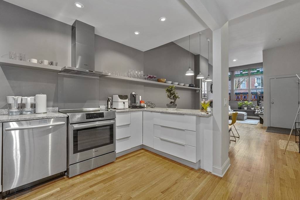 70 Clarendon St #1 Boston, MA 02116