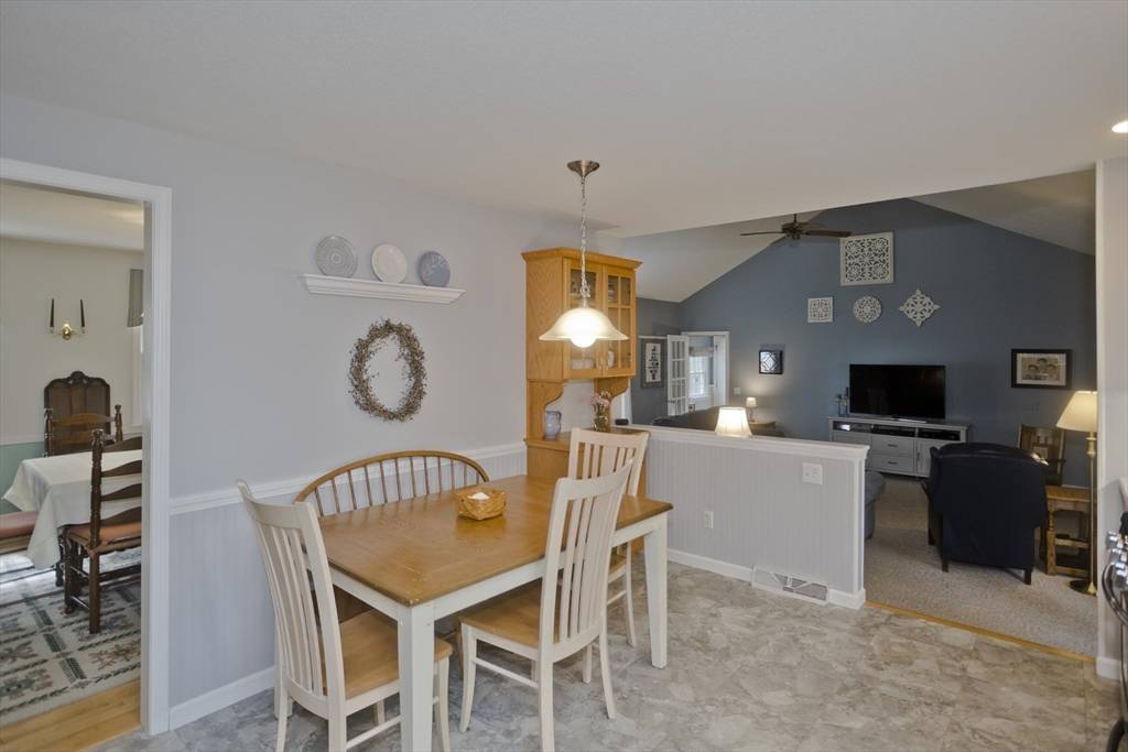 East Longmeadow, MA 01028,94 Tanglewood Dr