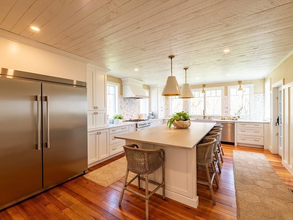 35 Mayflower Rd Marshfield, MA 02050