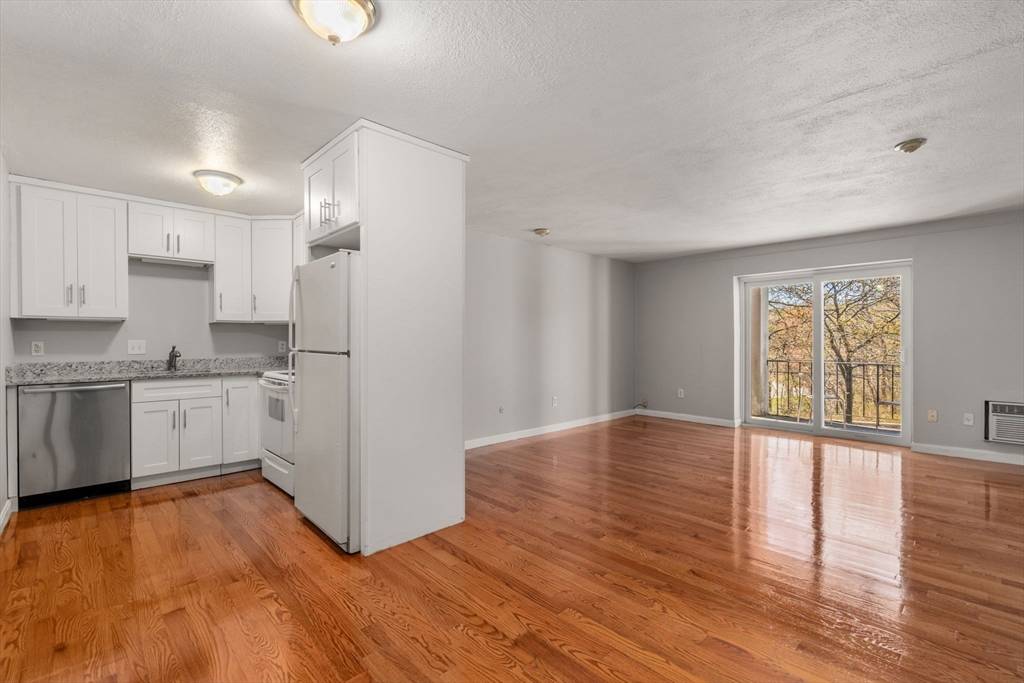 Quincy, MA 02169,802 Willard St #E6