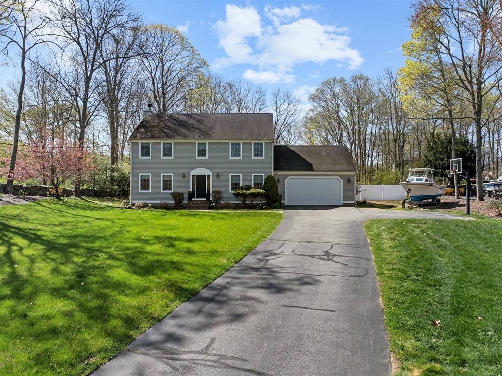 Dartmouth, MA 02747,71 Longview Dr