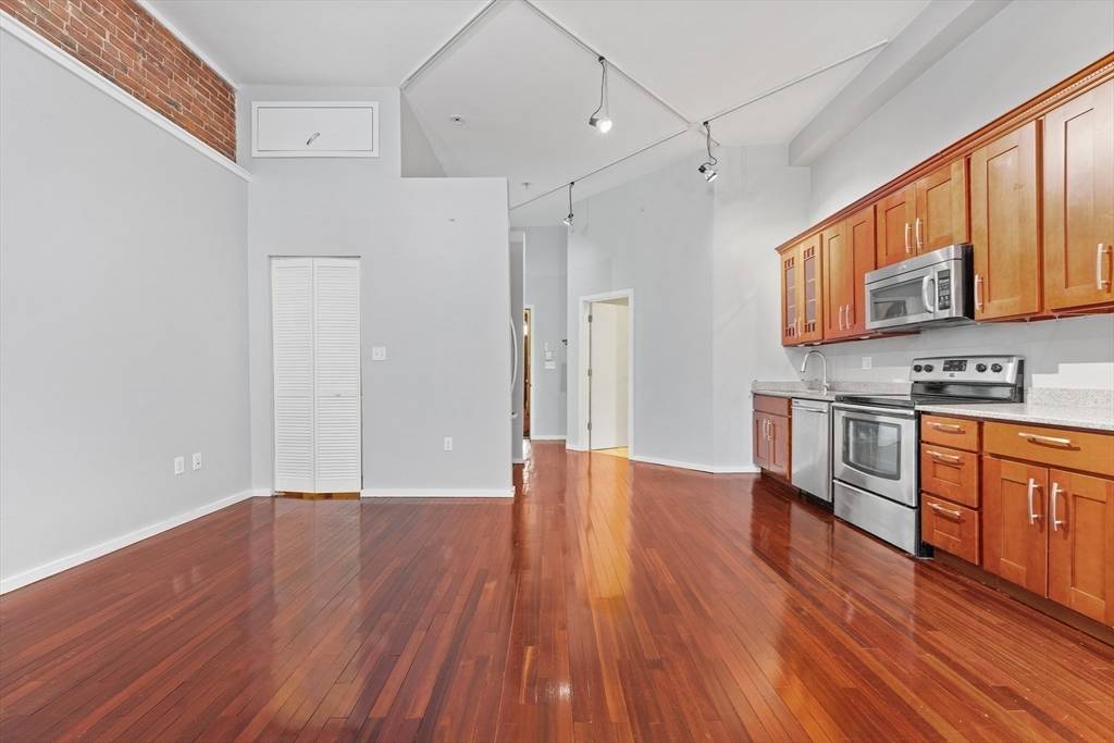 169 Beacon St #1-4 Boston, MA 02116