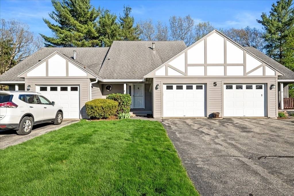 Auburn, MA 01501,5 Victoria Dr #2