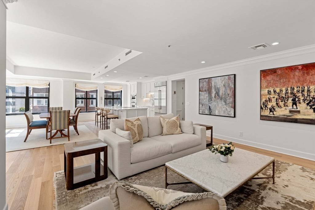 Boston, MA 02116,300 Boylston St #907
