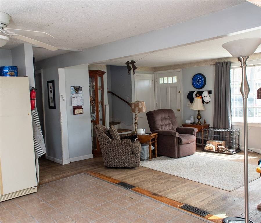 78 Massreco St Springfield, MA 01109