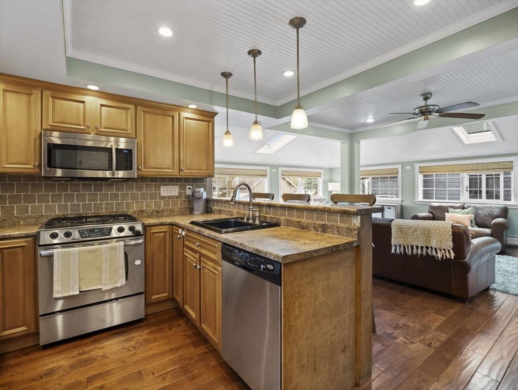 Weymouth, MA 02191,11 Holbrook Road