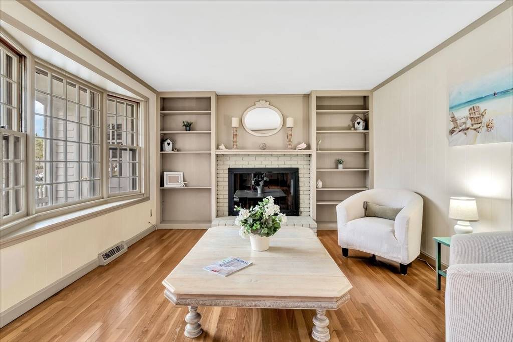 Yarmouth, MA 02664,16 Captain Chase Rd