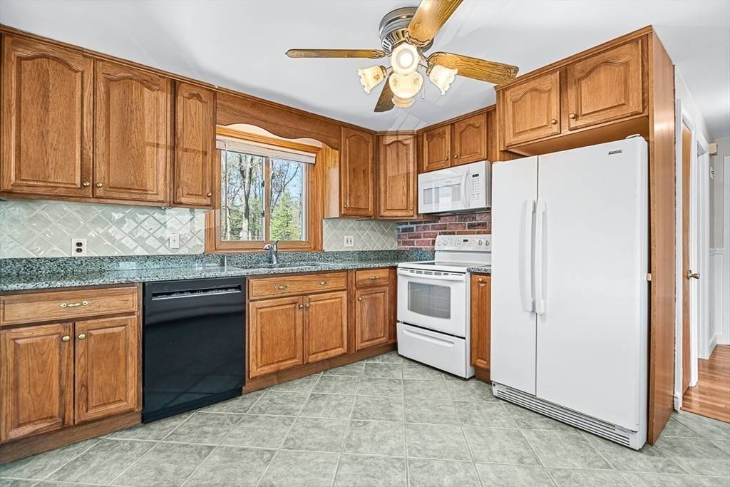 Burlington, MA 01803,35 Wilmington Rd