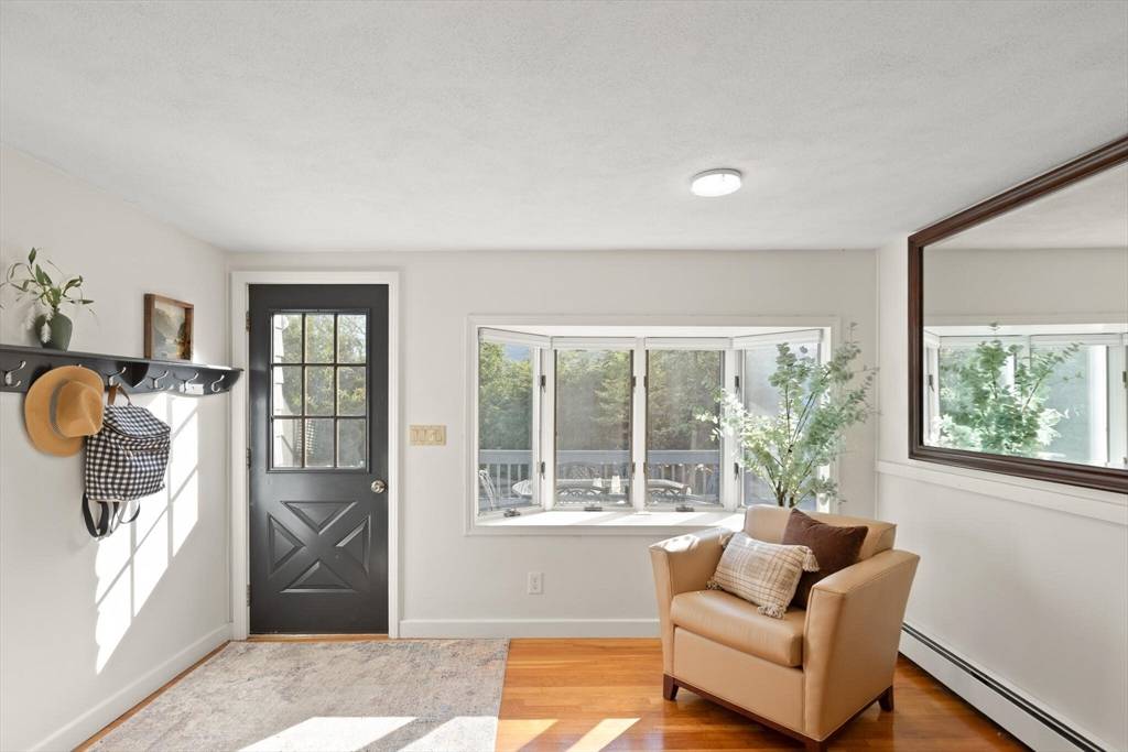 28 Highland Ave Lynnfield, MA 01940