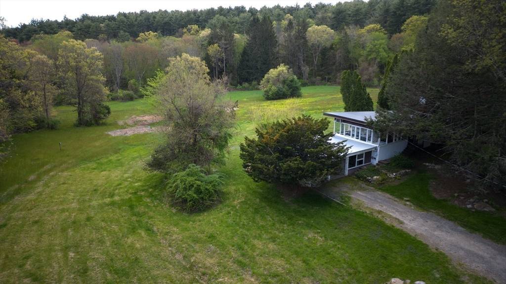 13 Mill Street Sherborn, MA 01770