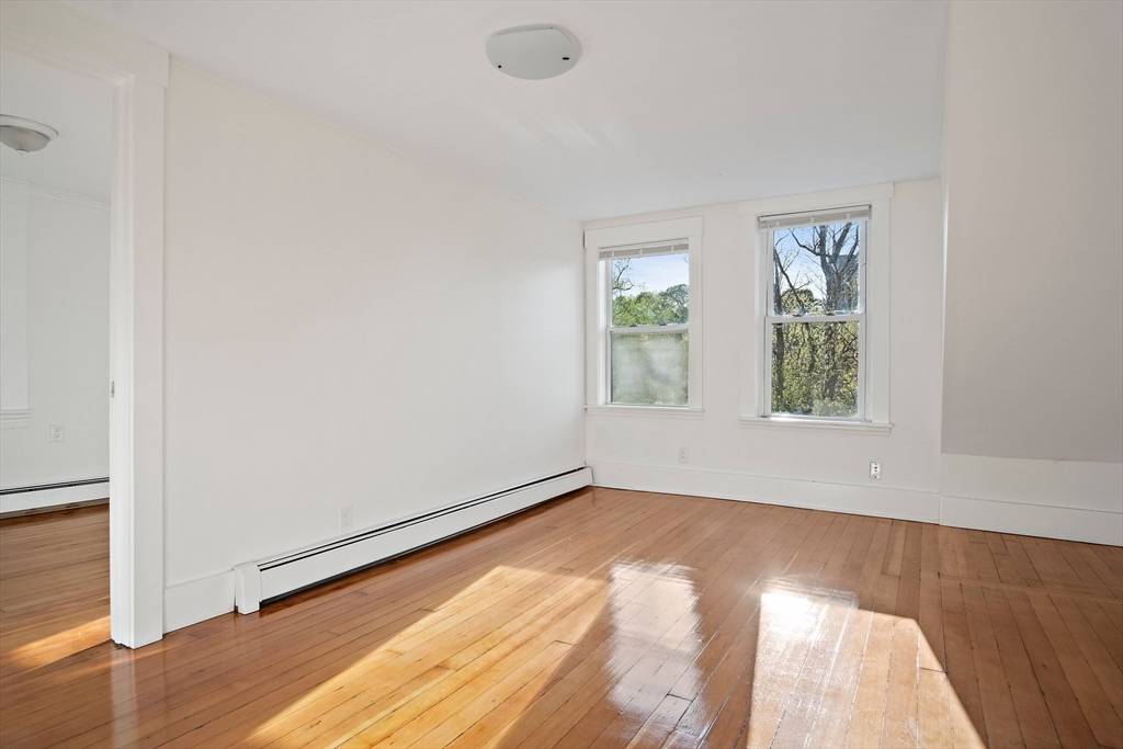 Melrose, MA 02176,83 Marvin Rd #3