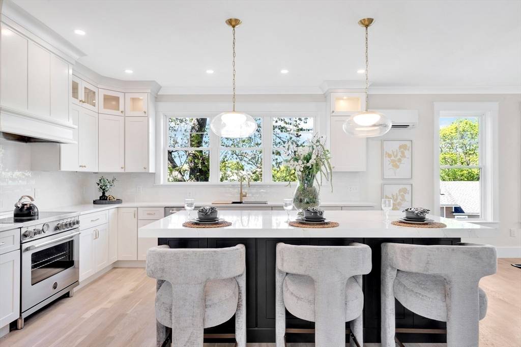 Arlington, MA 02474,354 Ridge St