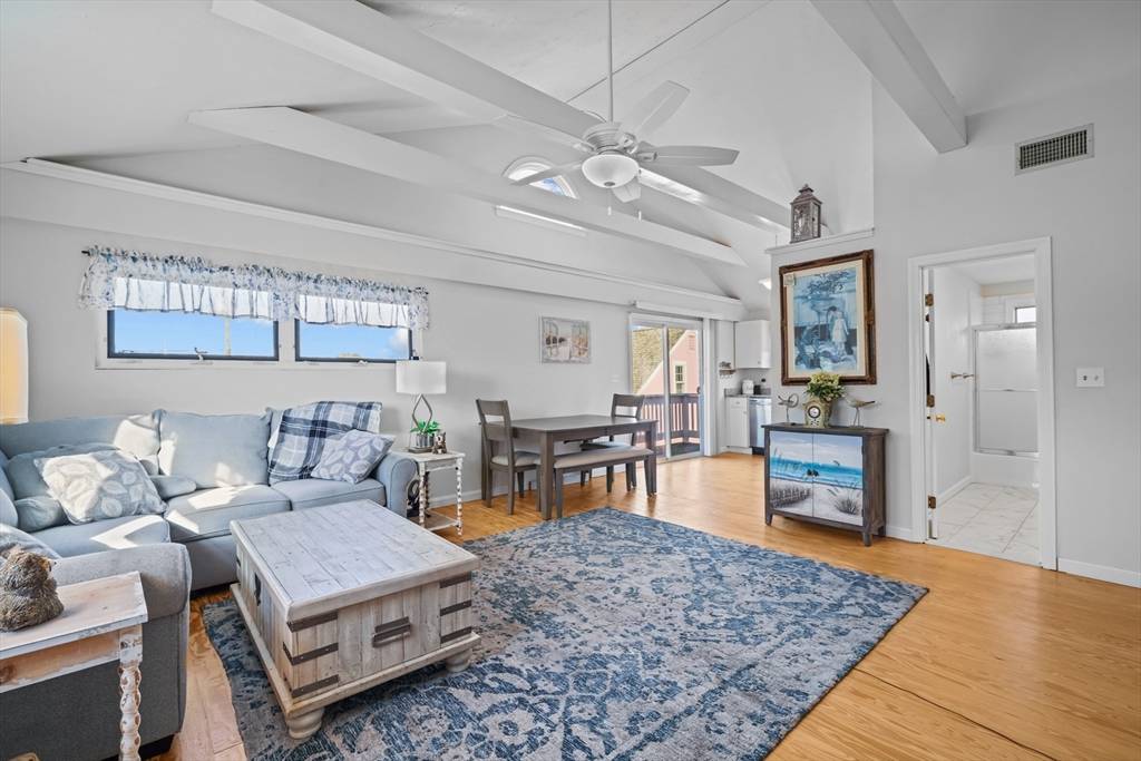 Barnstable, MA 02601,574 Main Street