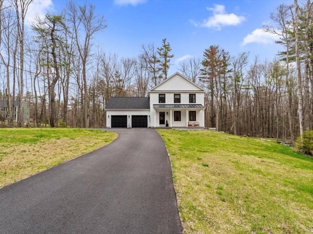 Phillipston, MA 01331,560 Queen Lake Rd