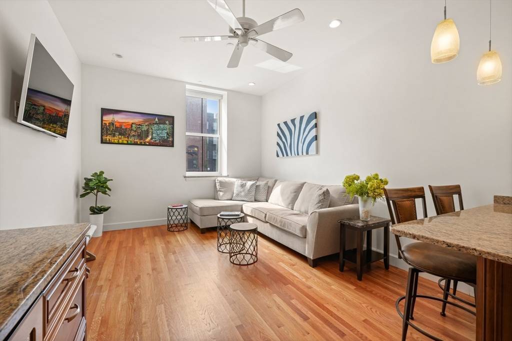 Boston, MA 02116,5 Appleton Street #1D