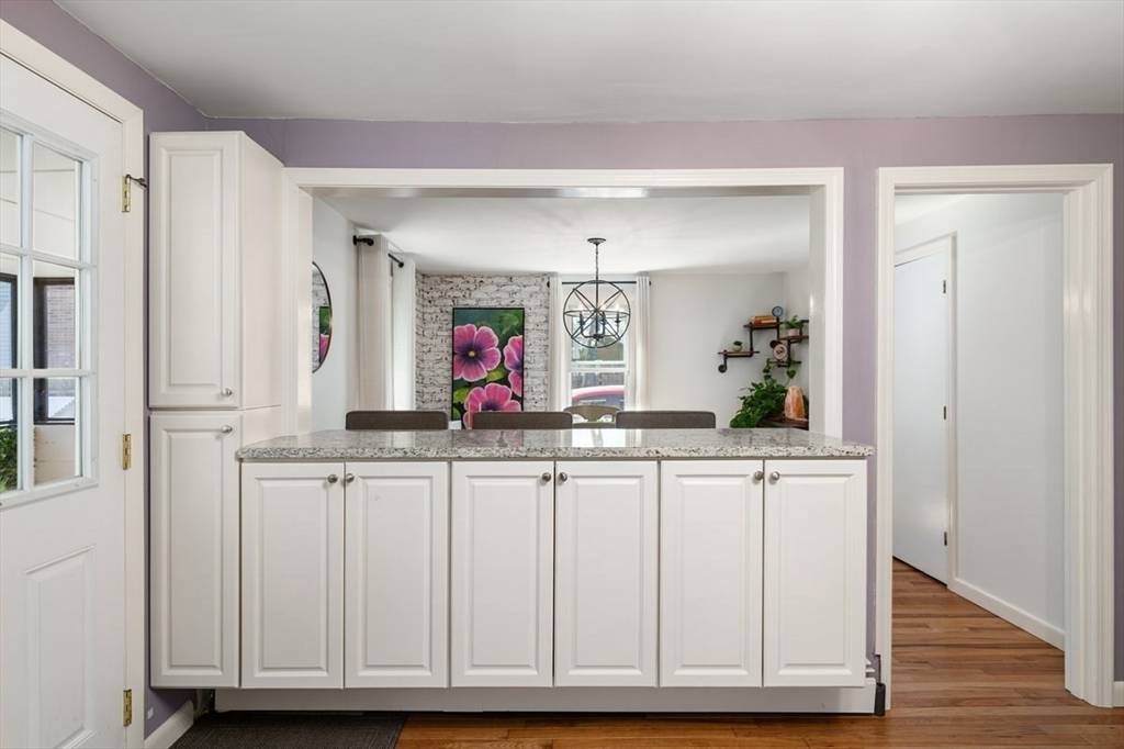 6 Gassett Rd Westford, MA 01886