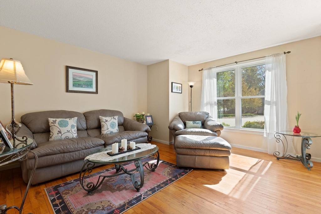 Westford, MA 01886,10 Groton Road #E4