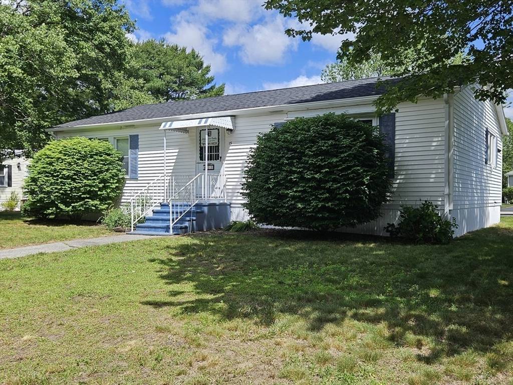 Kingston, MA 02364,13 Silver Birch Ln