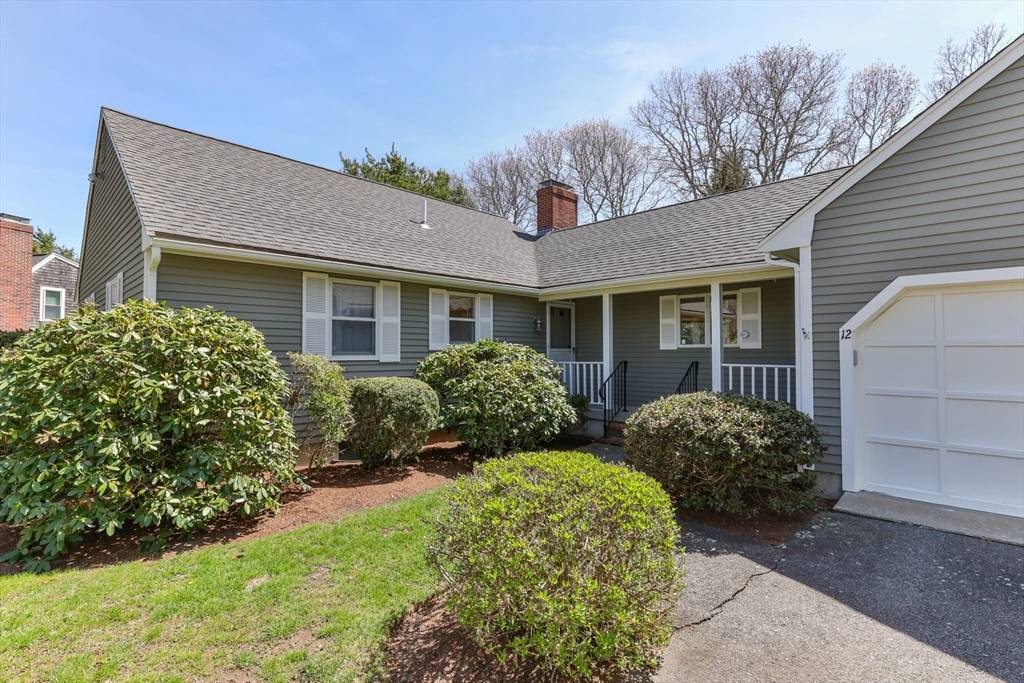 Falmouth, MA 02536,12 Pine Cone Ln