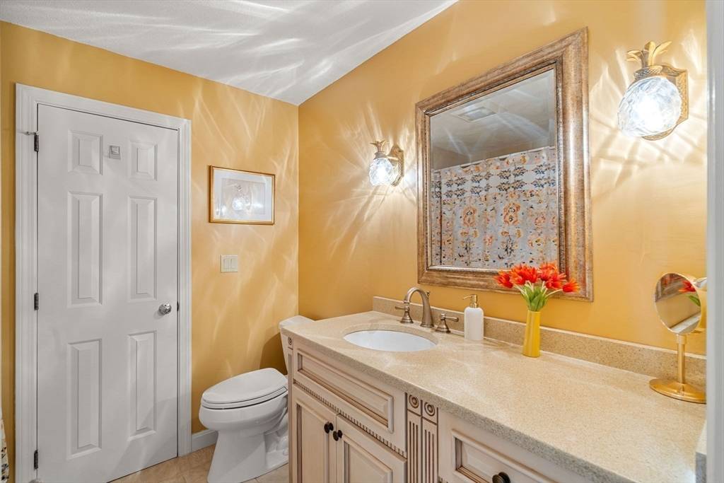 Gloucester, MA 01930,18 Old Nugent Farm Road #18