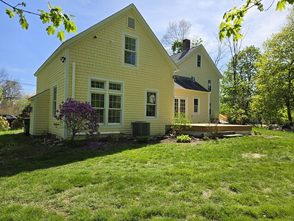 Easton, MA 02356,531 Foundry Street #A