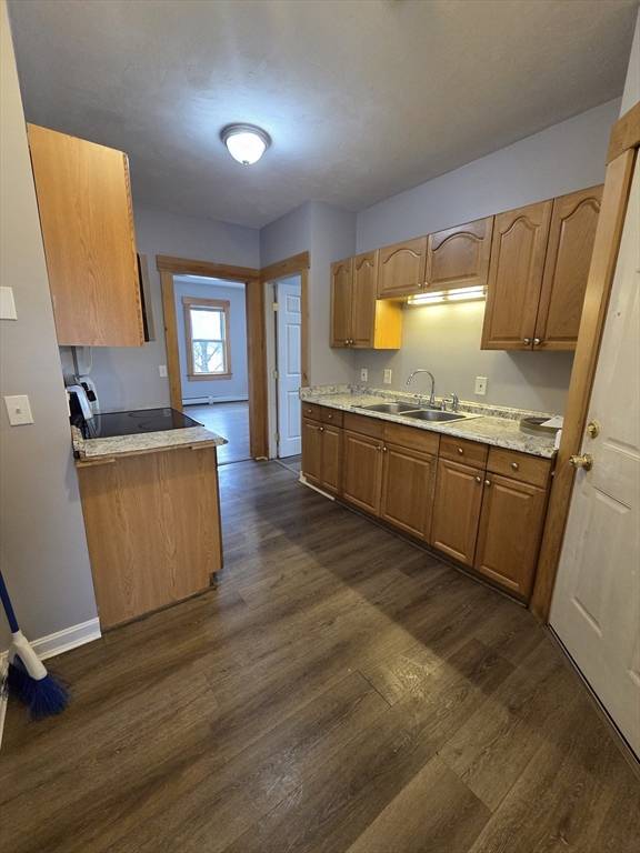 Leominster, MA 01432,39 Blossom St #3R