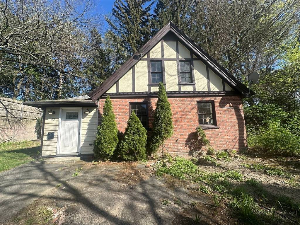 Springfield, MA 01105,91-93 Mulberry St