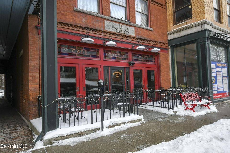 Adams, MA 01220,47 Park St
