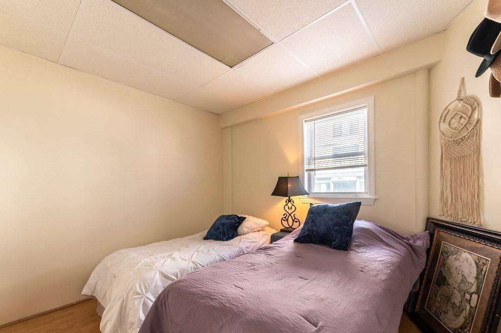 Somerville, MA 02143,202 Washington St #1F