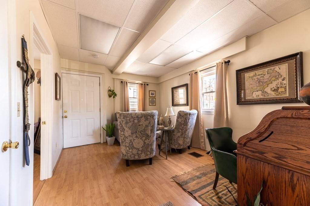 Somerville, MA 02143,202 Washington St #1F