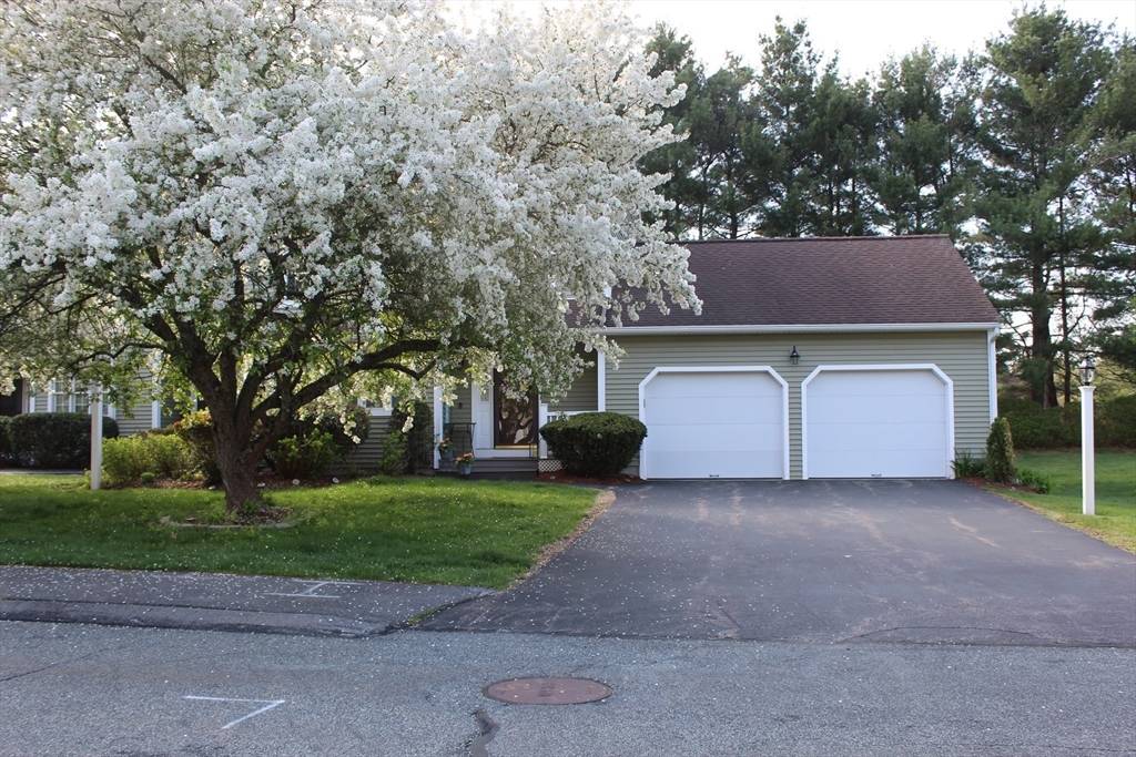Milford, MA 01757,20 Godfrey Ln #20