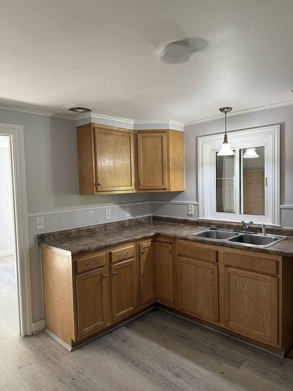 Southbridge, MA 01550,796 Charlton Street