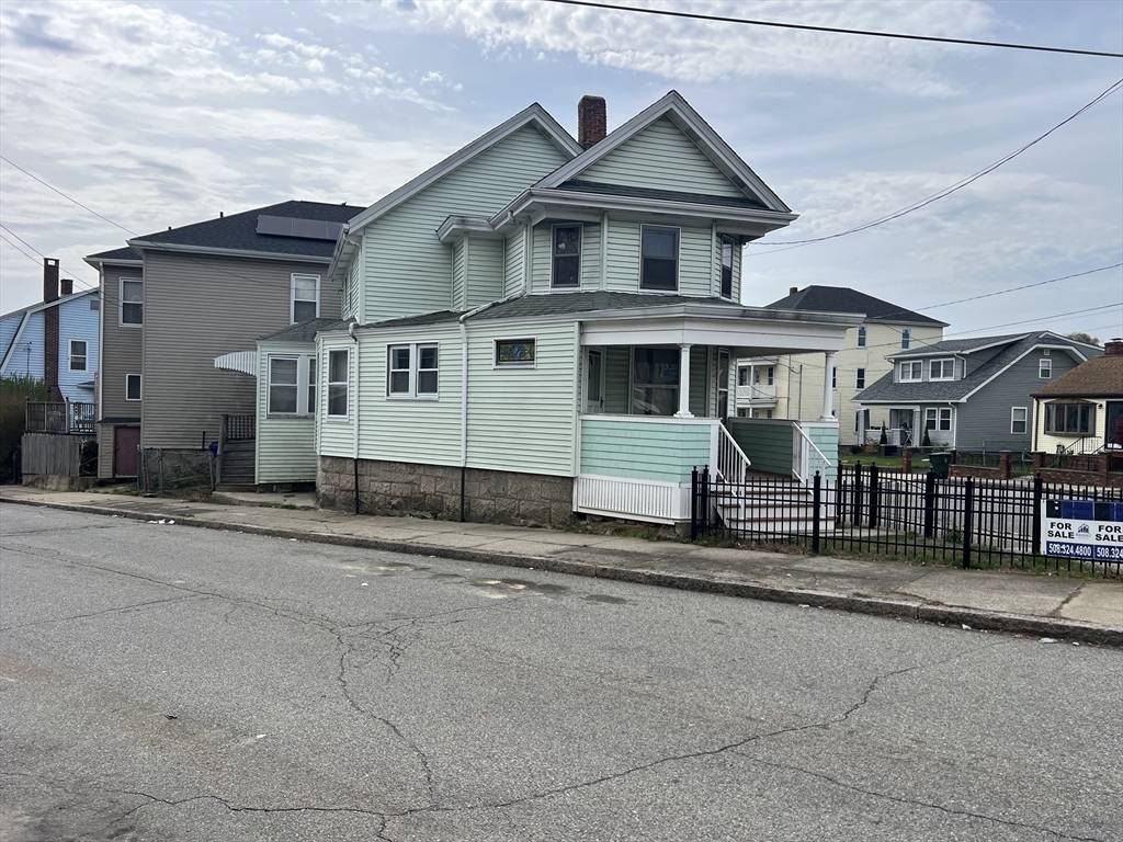 Fall River, MA 02723,2018 Pleasant St