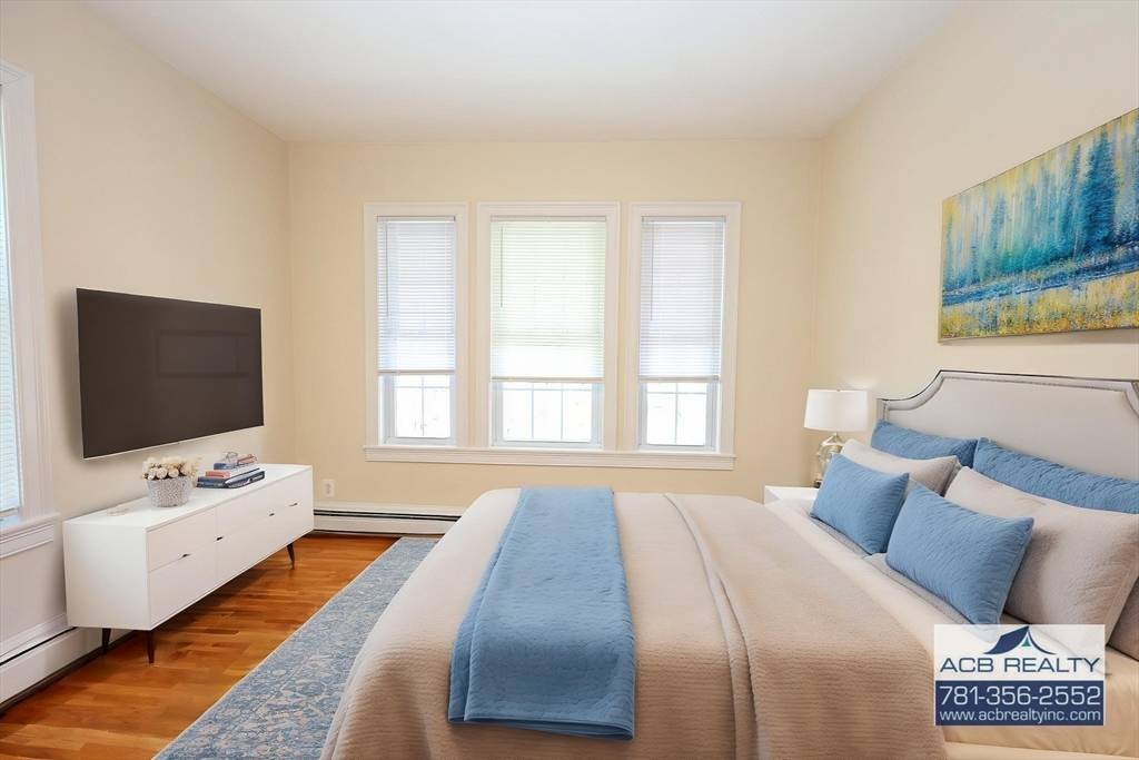Rockland, MA 02370,18 Pacific St #4