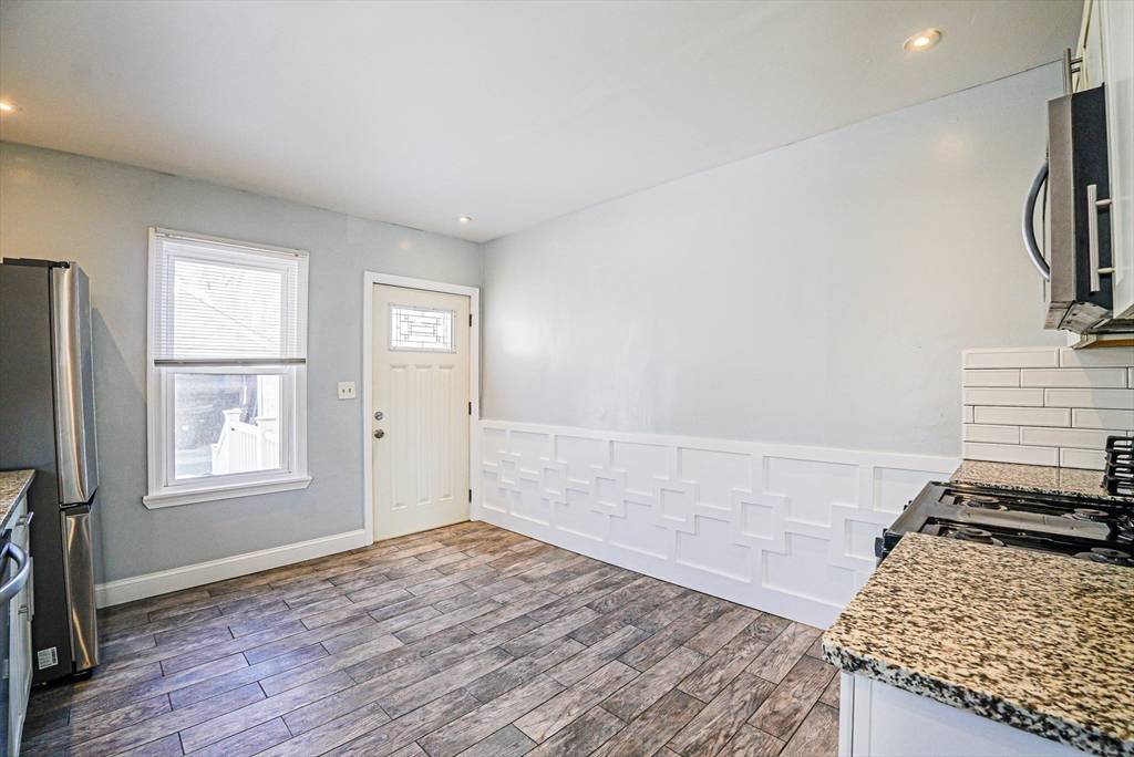 Boston, MA 02136,7 Rosebery Rd #1