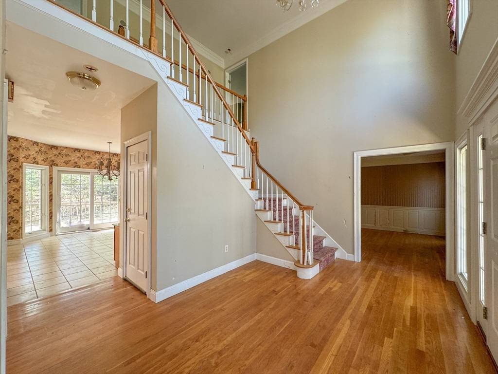 Westborough, MA 01581,12 Appleseed Dr