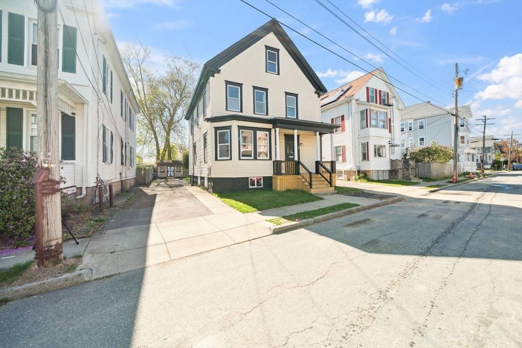 New Bedford, MA 02740,19 Richmond St