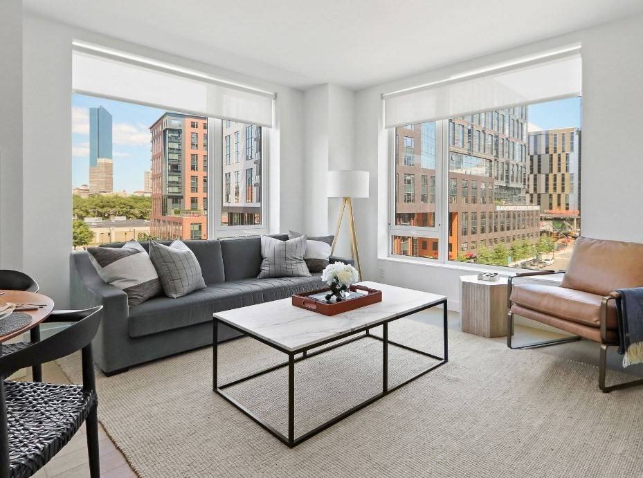 Boston, MA 02118,390 Harrison Avenue #721
