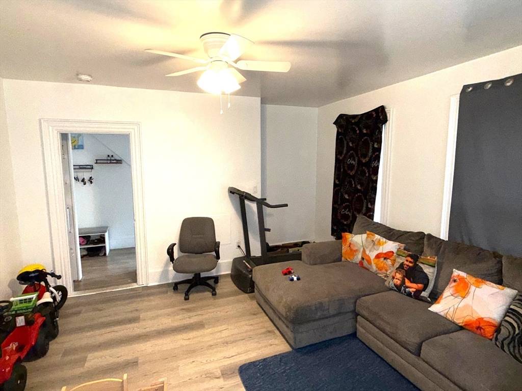 Milford, MA 01757,7 Purchase Street