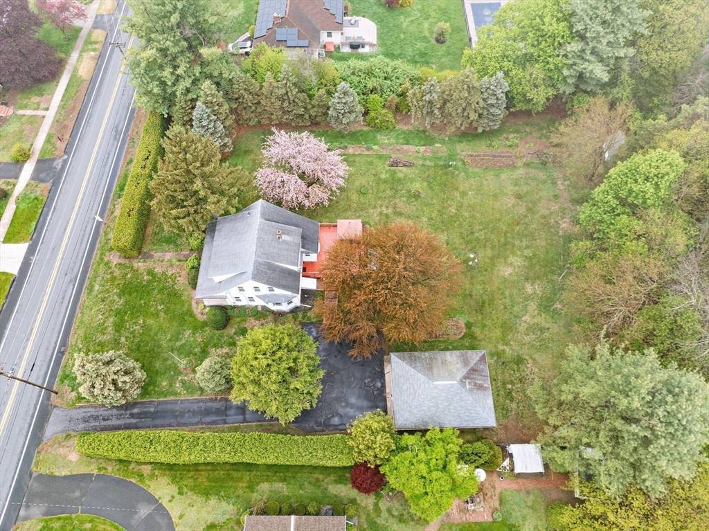 West Springfield, MA 01089,726 Amostown Rd