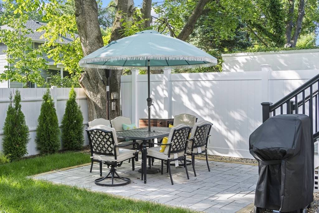 Cambridge, MA 02138,133 Fayerweather Street #1