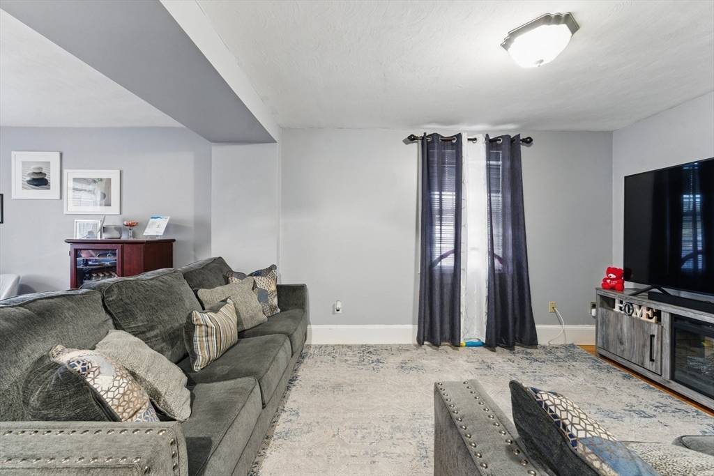 Everett, MA 02149,73 Estes