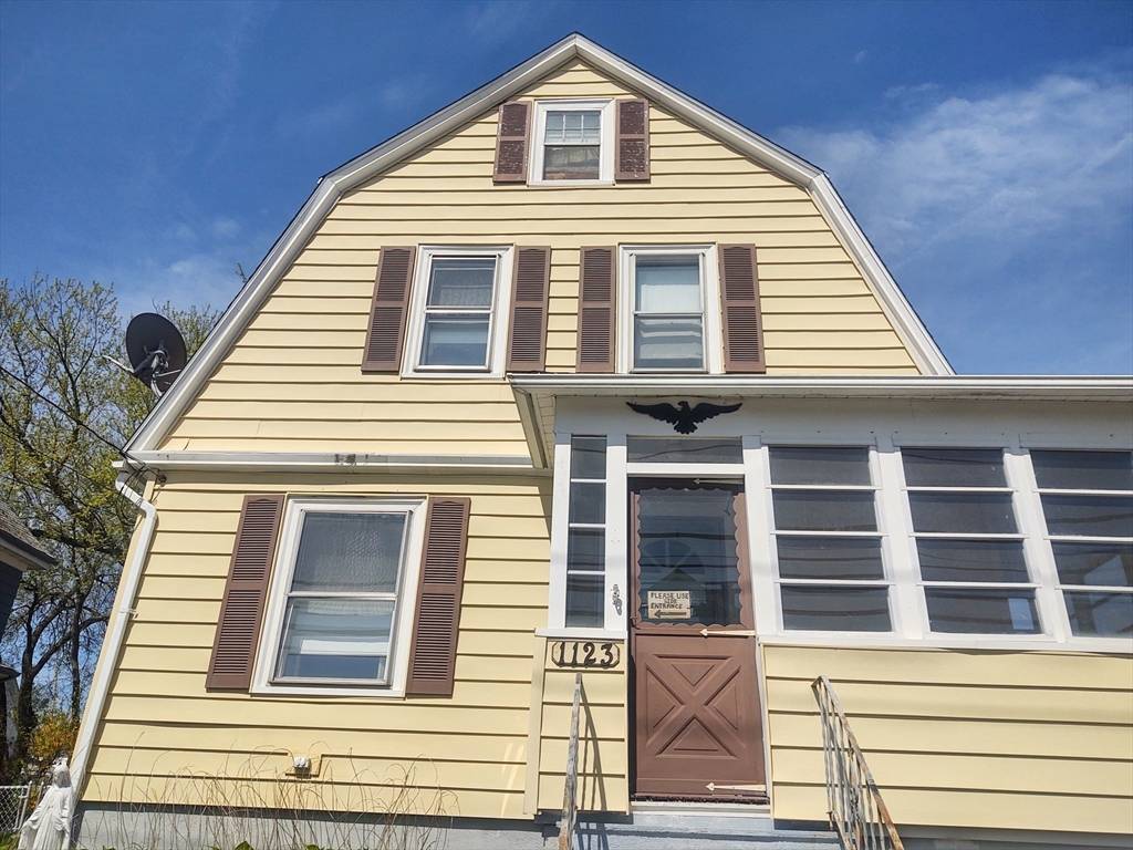East Providence, RI 02914,1123 S Broadway