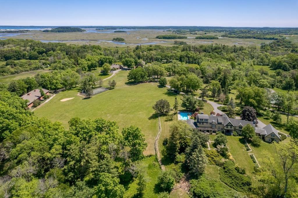 Ipswich, MA 01938,166 Argilla Road