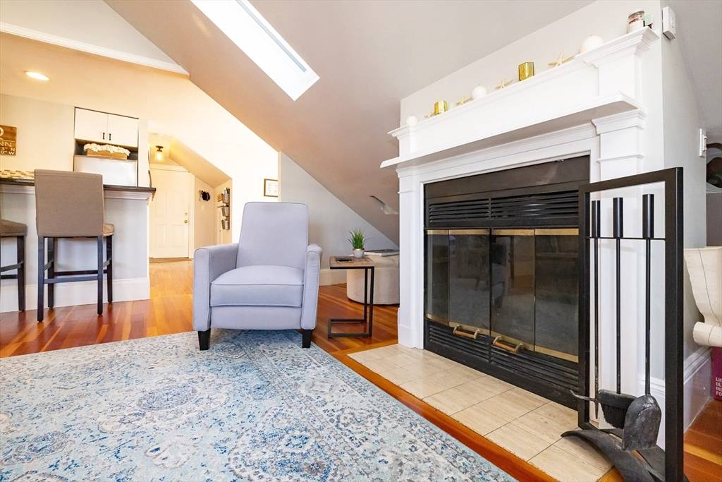 Boston, MA 02124,345 Ashmont St #3