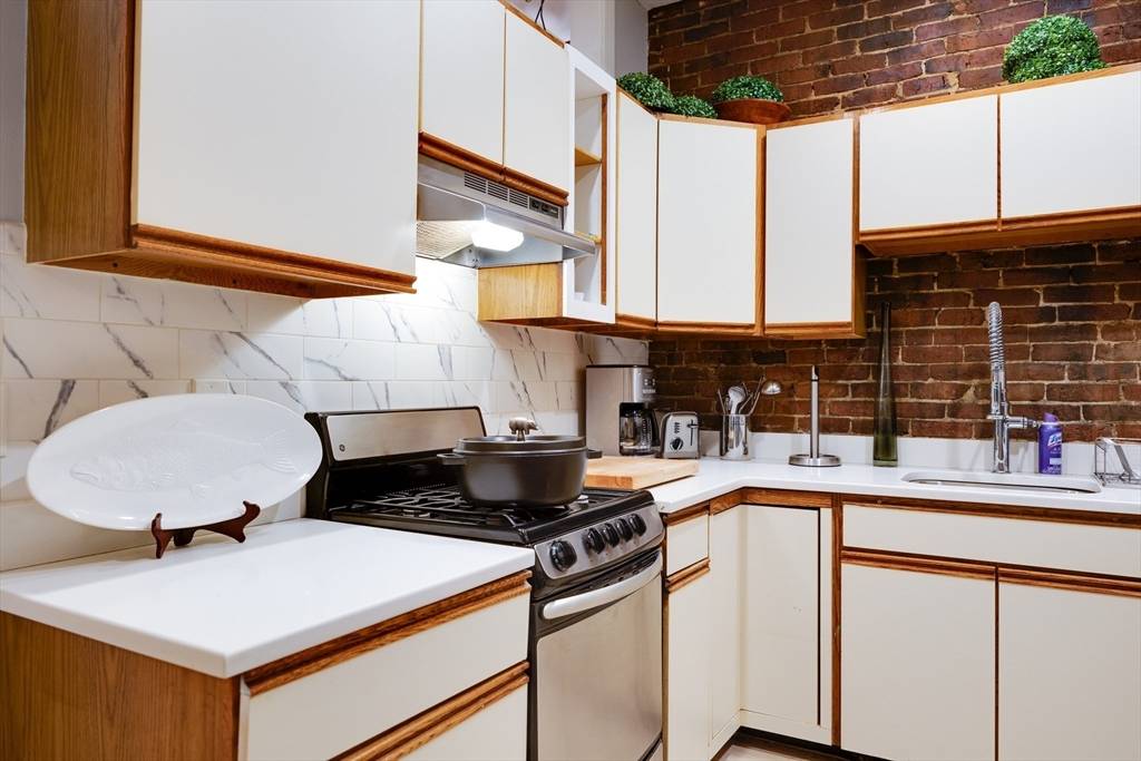 Boston, MA 02128,114 Trenton St #1