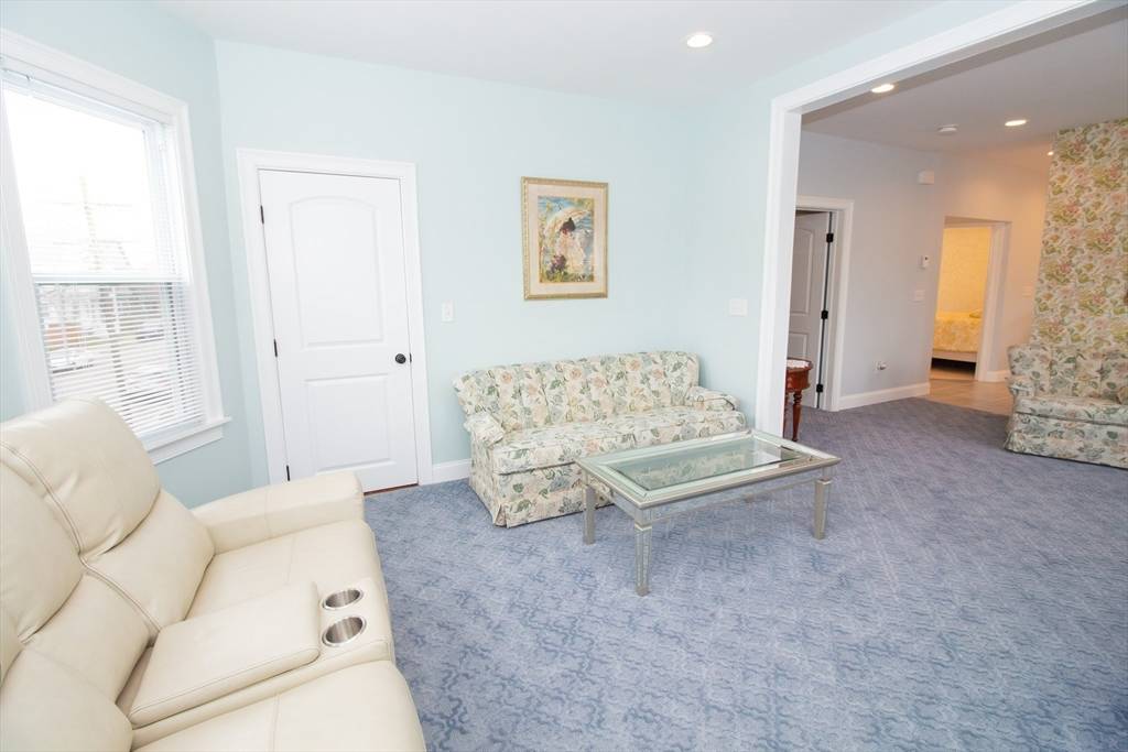 New Bedford, MA 02746,141 Adams St #2