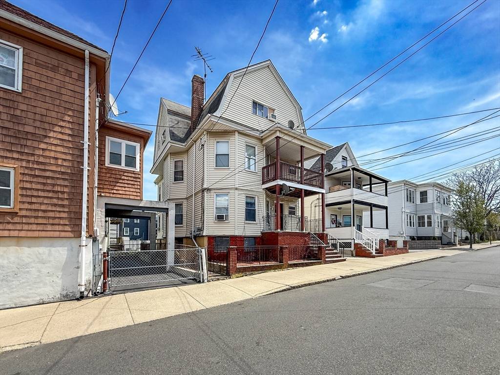 Revere, MA 02151,10 Walden St