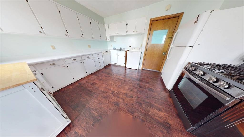 Medford, MA 02155,27 Princeton St. #2