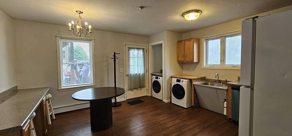 Dudley, MA 01571,2 Warsaw St #1R